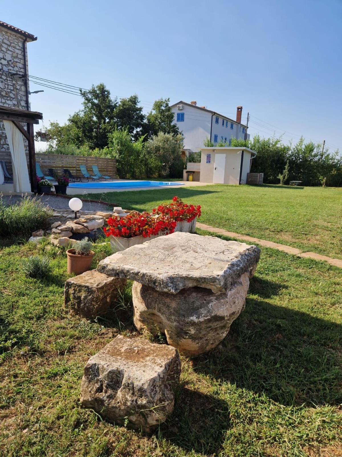 Villa Makale Umag Exterior photo
